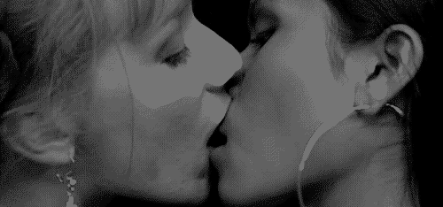 lesbos blowjob