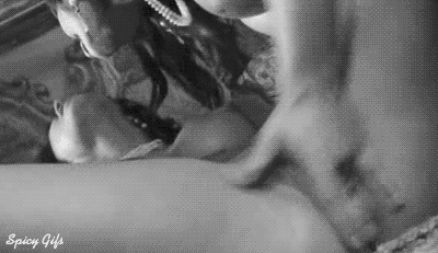 huge tits frigging