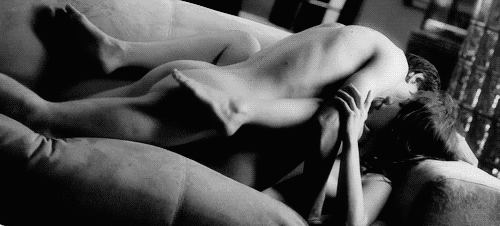 Couch Surfer vagina