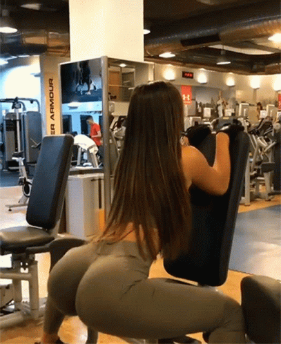 Fit latina butt. working.
