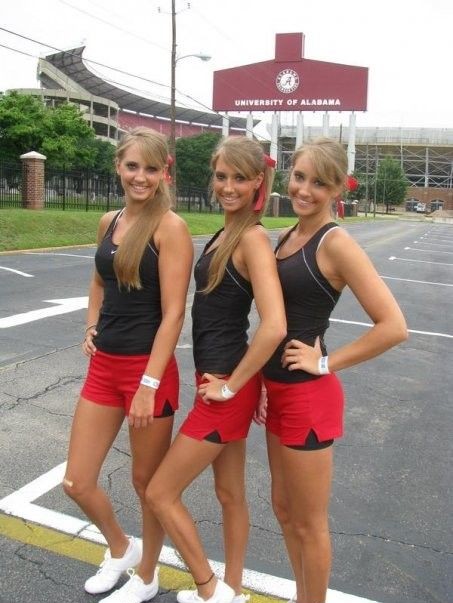 Alabama cheerleaders