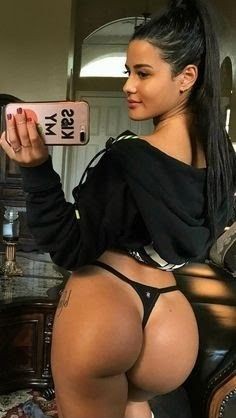 handsome ass selfies, handsome butt selfies