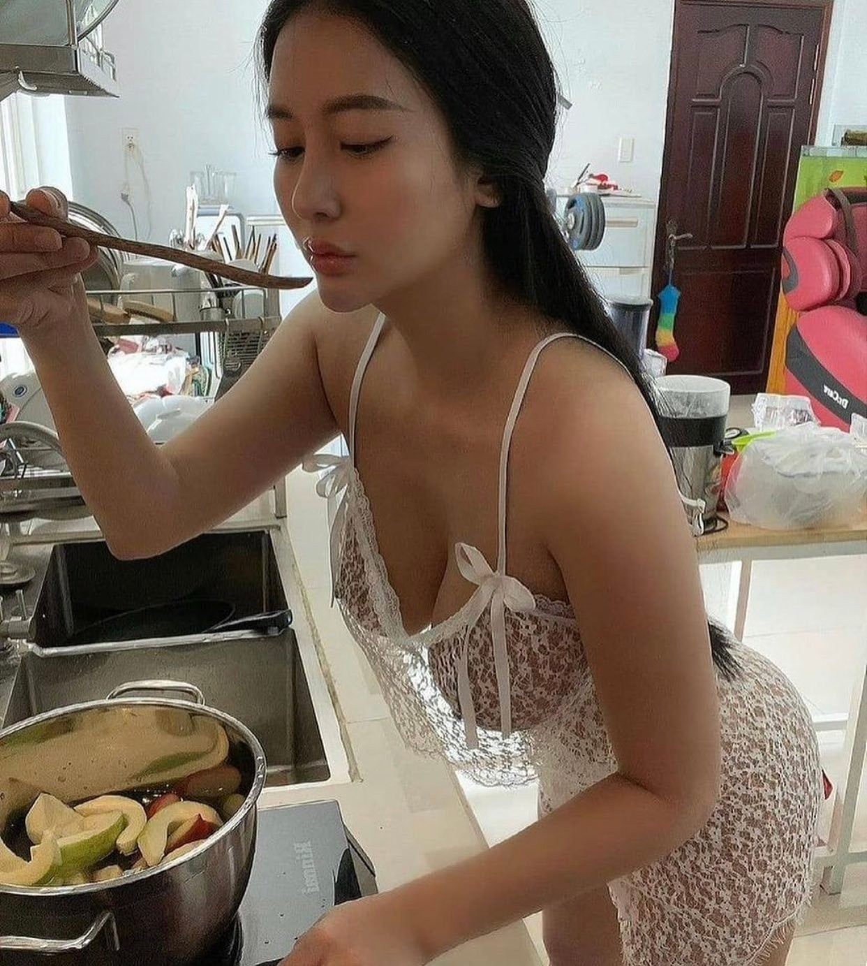 huge boob chinese wifey