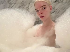 Bathtub Porn Gifs and Pics - MyTeenWebcam